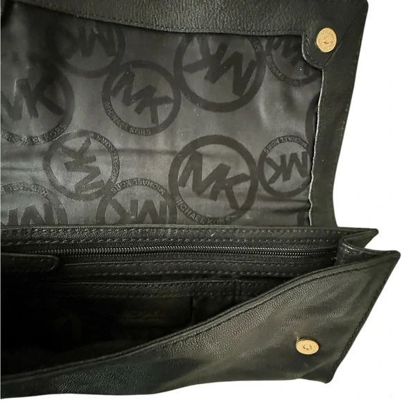 Michael Kors Black Clutch with Gold Chain - Picture 4 of 6
